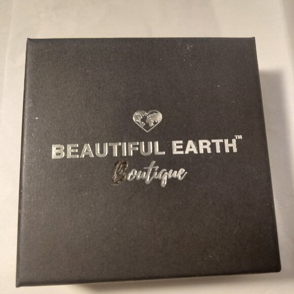 MET Museum Ring x3 - Picture 3 of 3